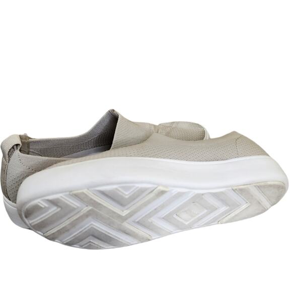 Cougar Hula Dove Gray Slip-On Comfort Sneakers Women’s Size 6 - Picture 12 of 12